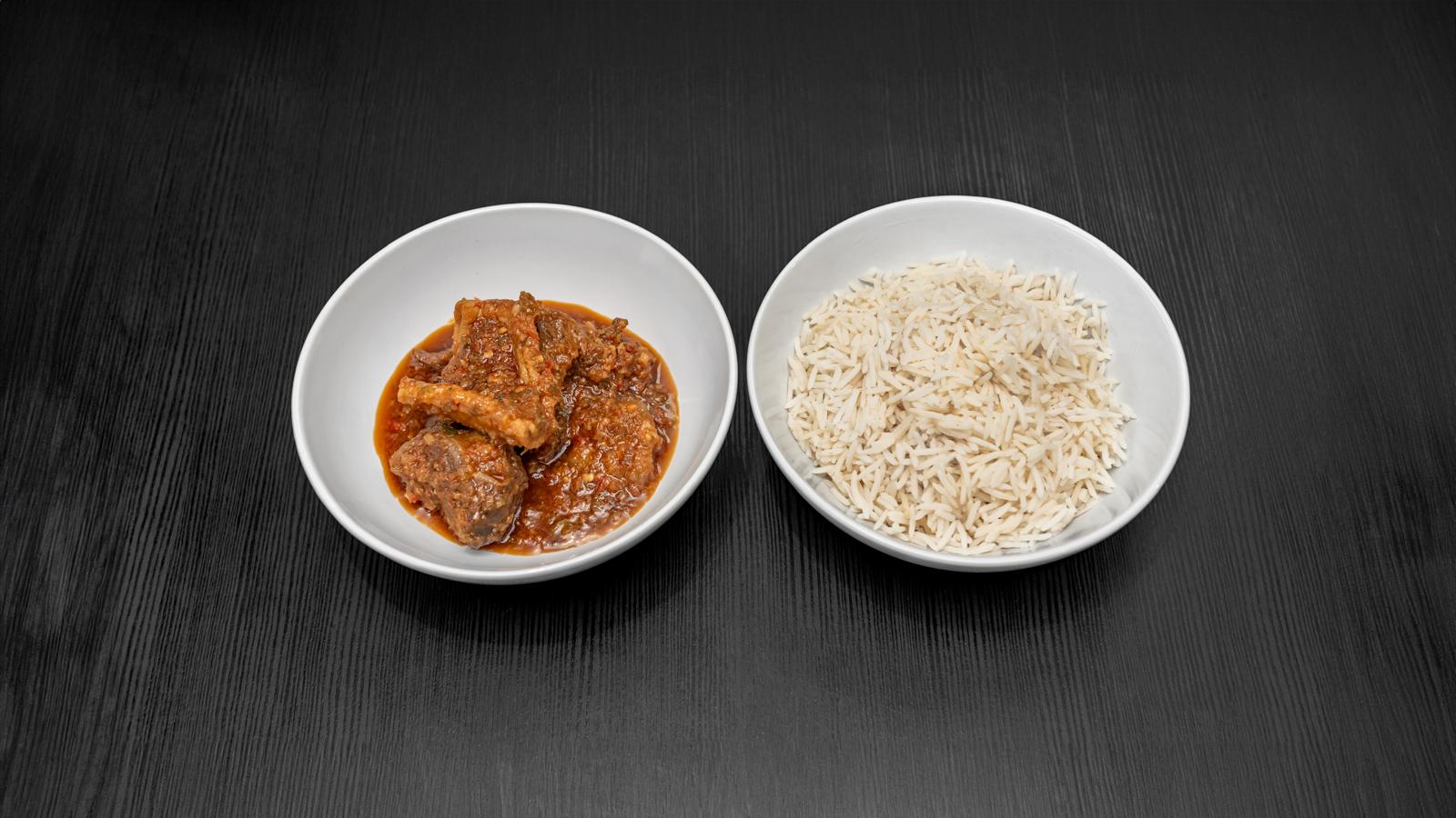 WHITE RICE SERVED WITH AYAMASESTEW BEEF OR ASSORTED MEAT